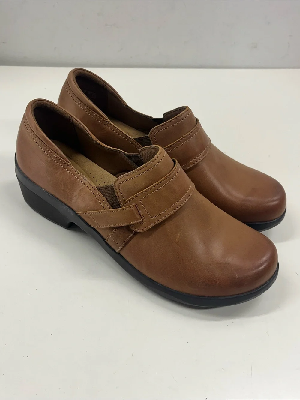 New Clarks Angie Poppy Loafer Shoe in Brown Leather Women's Size 8 Wide